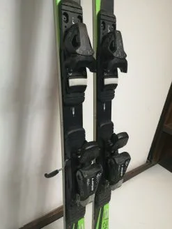 ELAN Race Rcg -Skis alpins Soldes 63cb1ef513f155.97882382 skis alpins elan race rcg