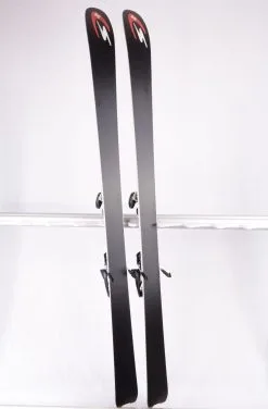 Stöckli Stockli Edge 88 Tour 7 Stöckli Stockli Edge 88 Tour -Skis alpins Soldes 63e51250602518.02477591 skis alpins autre edge 88 tour