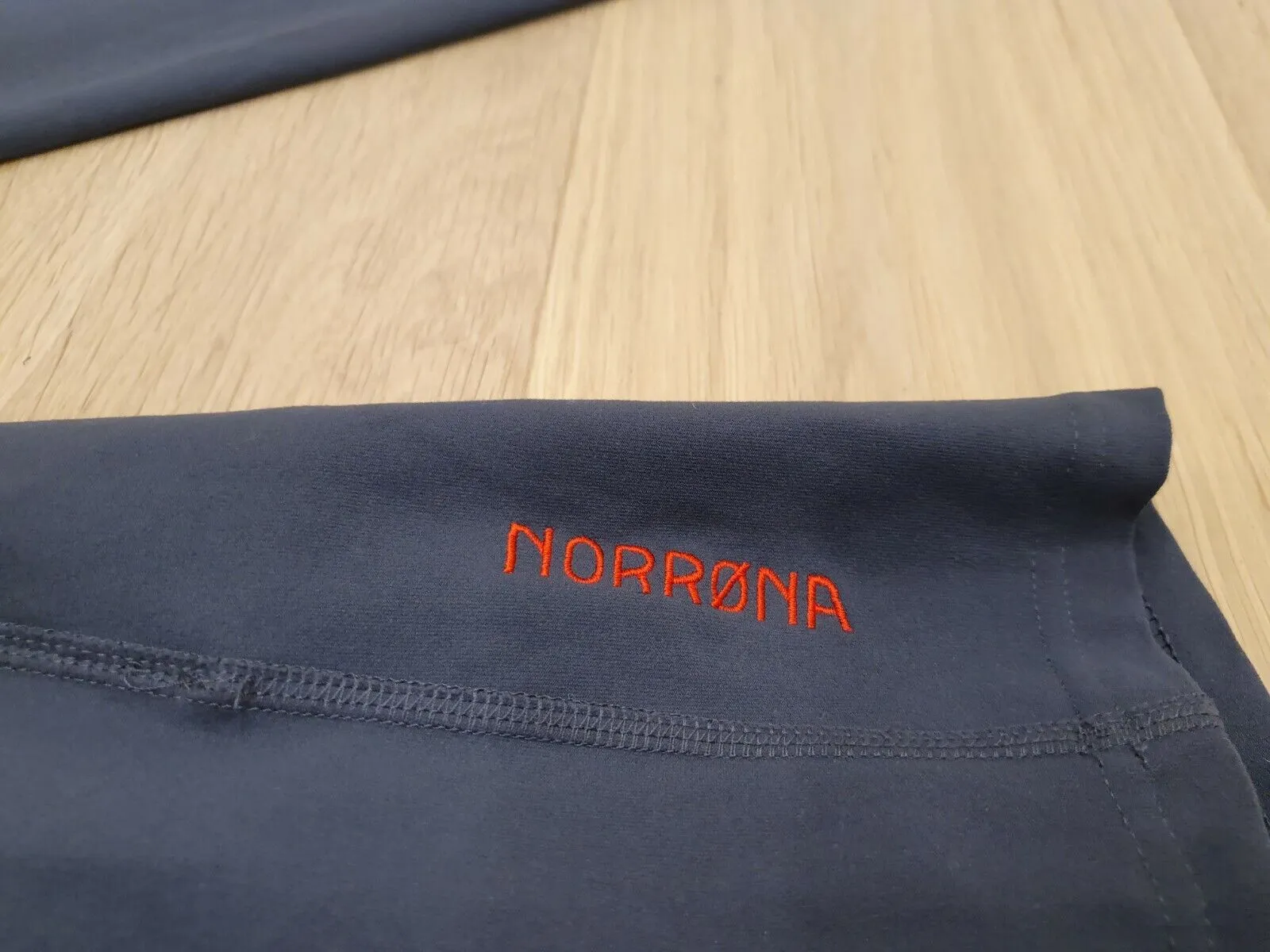 Norrøna Sous Narvik Tech Couche Ne Zr357 2 Norrøna Sous Narvik Tech Couche Ne Zr357 – Image 2