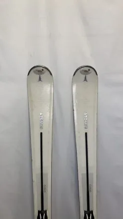 Atomic Cloud 8 -Skis alpins Soldes IMG 8951 scaled 1